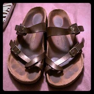 Metallic brown ladies size 8 Birkenstock sandals